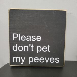 🎄 Black and White Pet Humor Sign